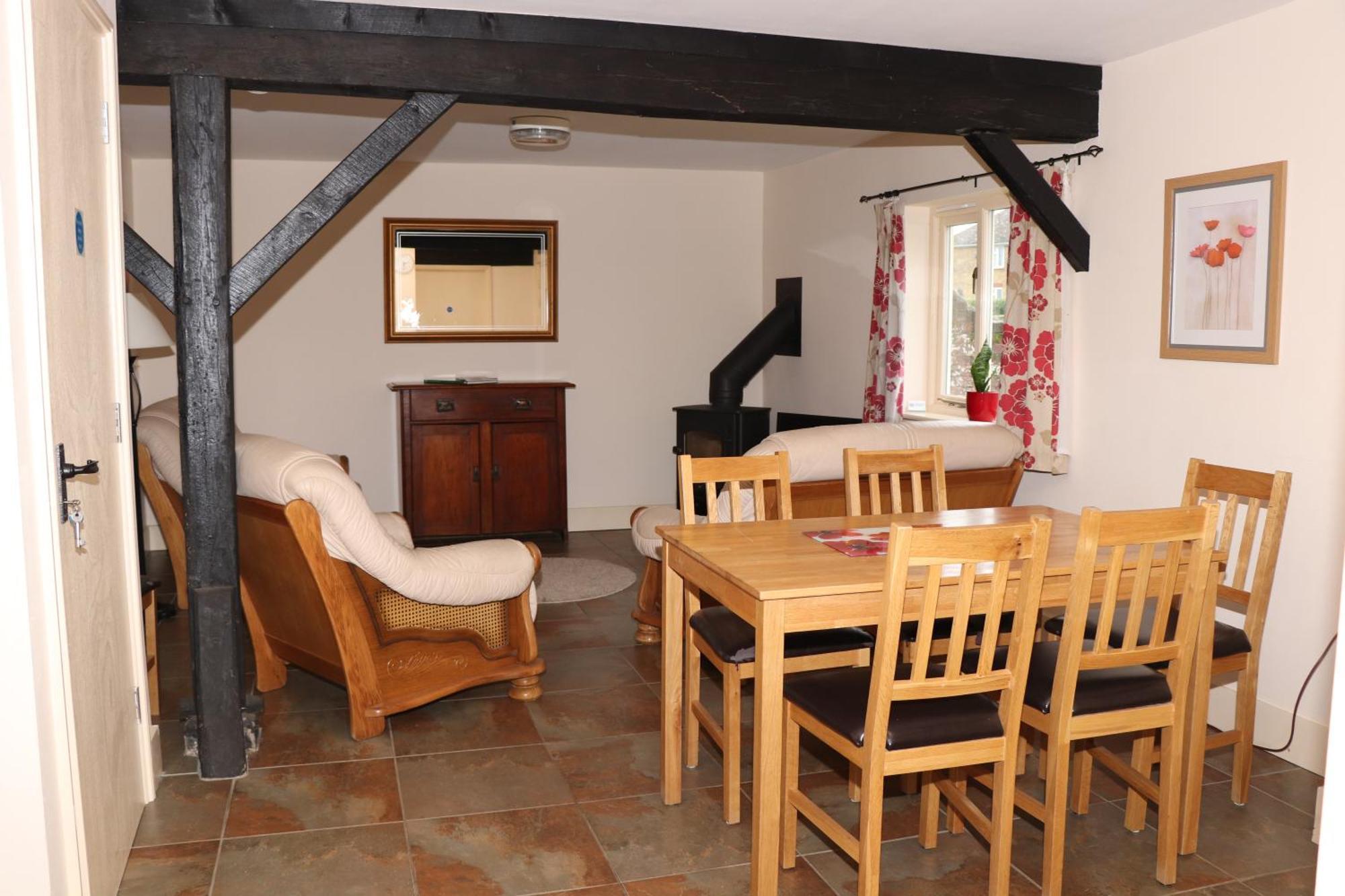 Palace Farm Courtyard And Granary Rooms Doddington  Kültér fotó